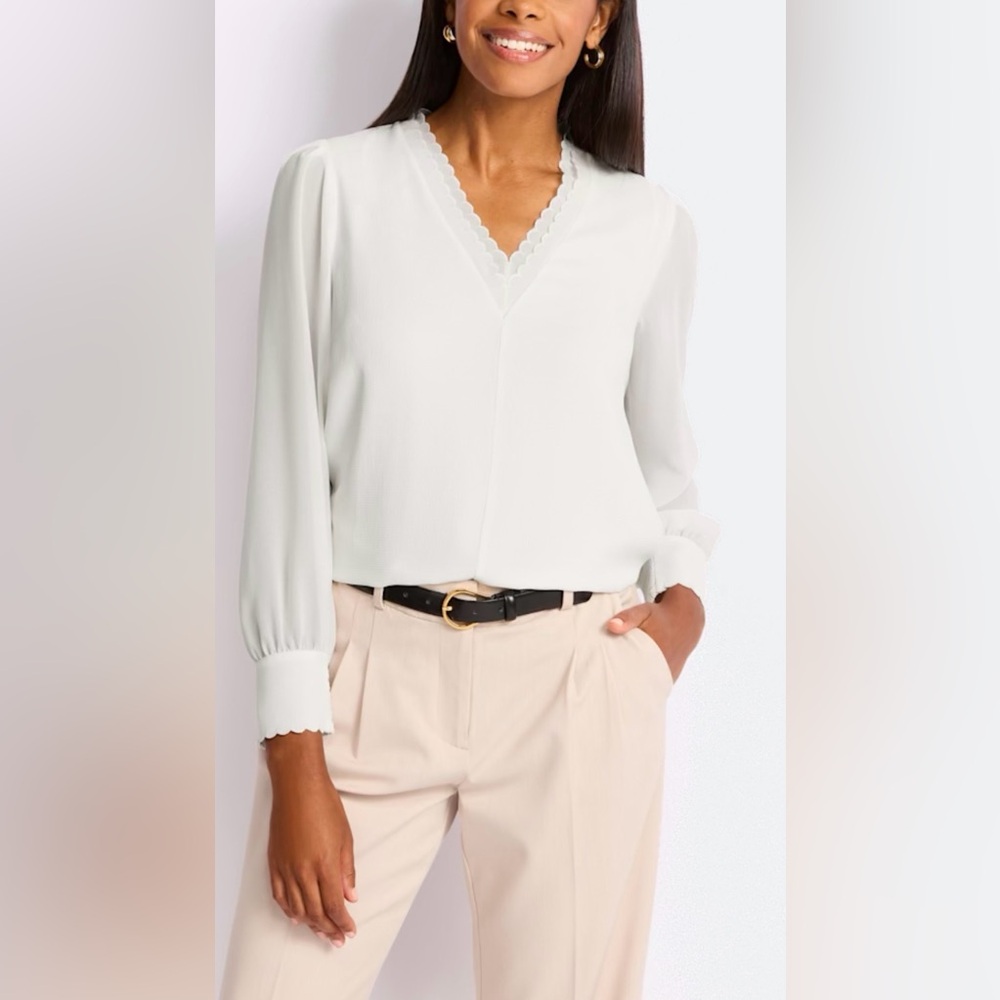 CECE SPORTSWEAR Elegant Off White Blouse with Scallop Neckline - Size Medium